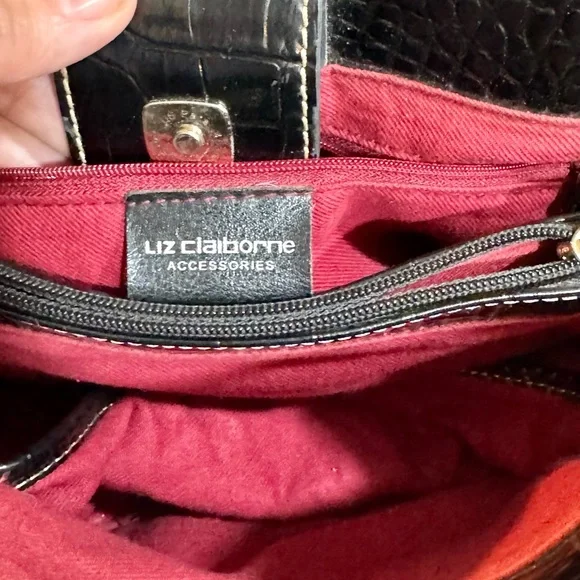 Liz Claiborne black faux alligator purse/bag and wallet - Picture 9 of 16